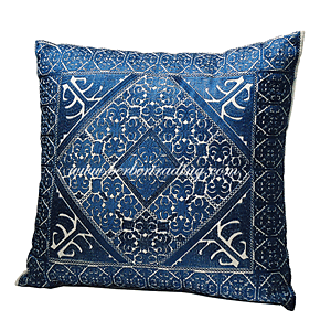 Tarz embroidered Pillow